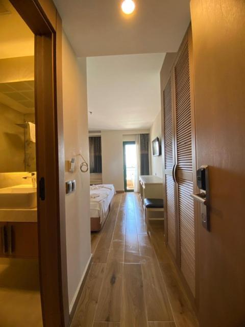 Mutlu Otel 2*